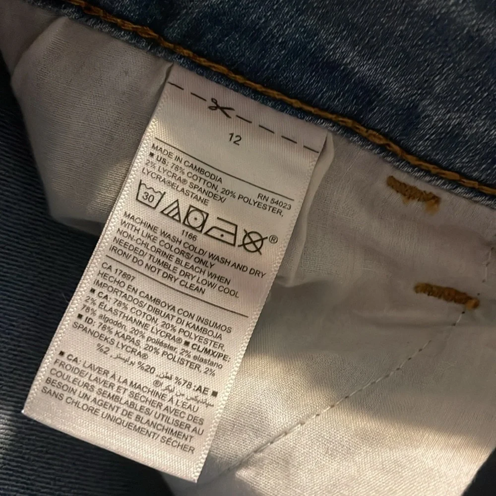 Old‎ Navy Blue Straight Leg Jeans Classic Style - Picture 3 of 4